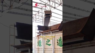 Farmrob | Easy manure removal #poultryfarm #chicken
